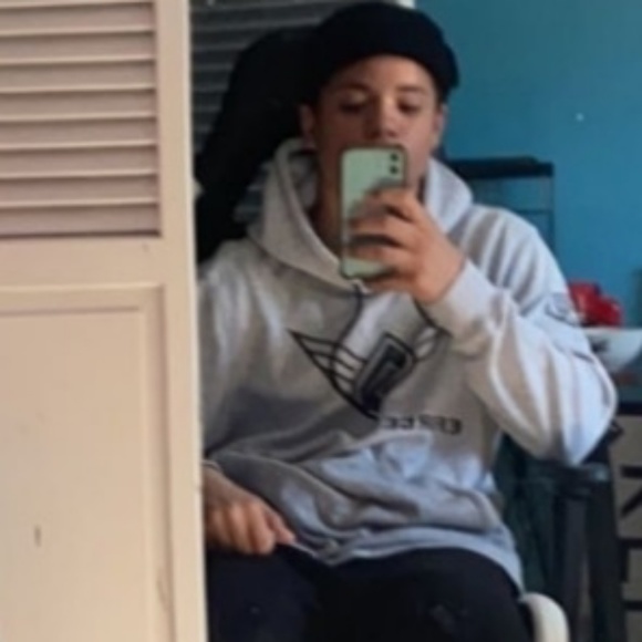 caidenhewett996